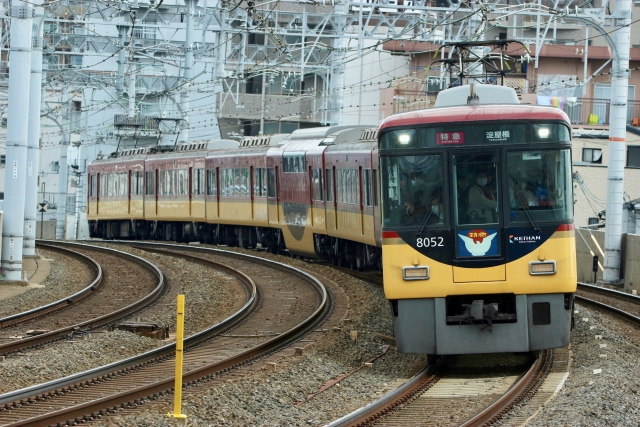 京阪電車が回数券廃止 ポイント還元開始 時差利用者には大幅値上げに タビリス