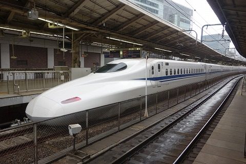 東京 から 新 新幹線 大阪 東海道新幹線の列車と停車駅