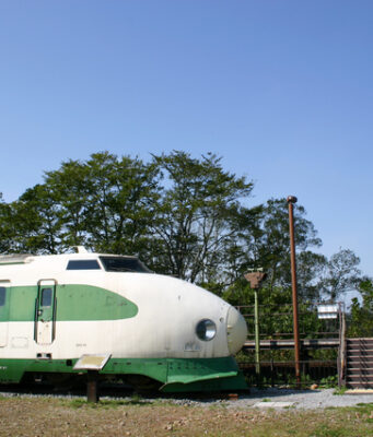 流山温泉駅