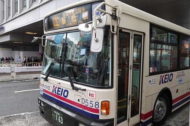 京王バス052系統