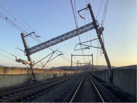 東北新幹線被害