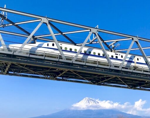 東海道新幹線と富士山