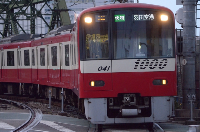 京急快特羽田空港行き