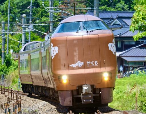 「やくも」273系