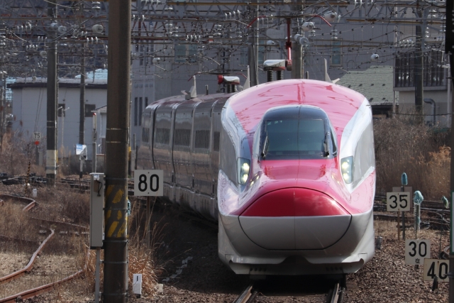 秋田新幹線こまちE6系