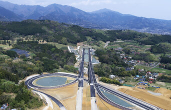 新東名高速道路