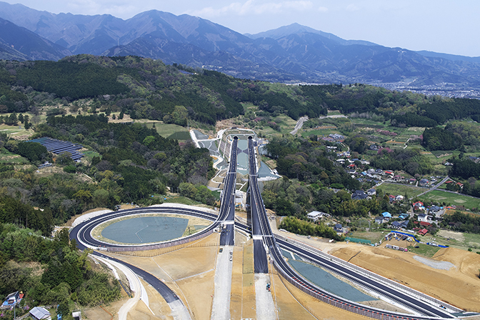 新東名高速道路