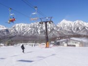 戸隠スキー場はインバウンドで変わるか。ローカルとメジャーのはざまで 戸隠スキー場