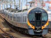 JR四国でも自由席廃止へ。特急「しおかぜ」「南風」が全車指定席化 JR四国8600系