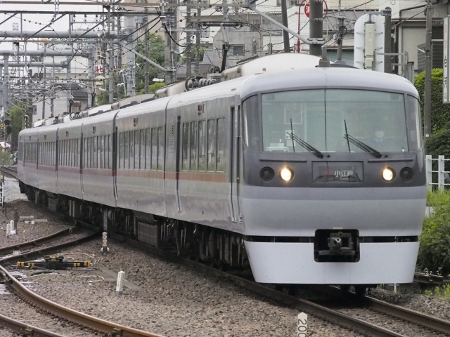 特急小江戸10000系