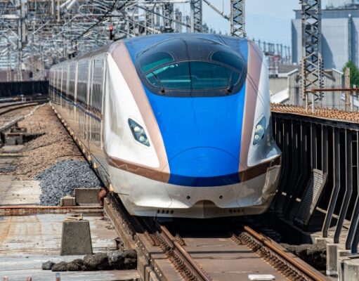 E7系大宮駅
