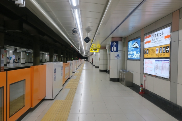 空港第2ビル駅
