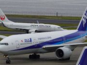 ANAとJAL、定時運航率でLCC下回る。70%台に低迷、2025年度実績 JAL、ANA