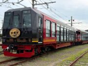 嵯峨野トロッコ新型車両