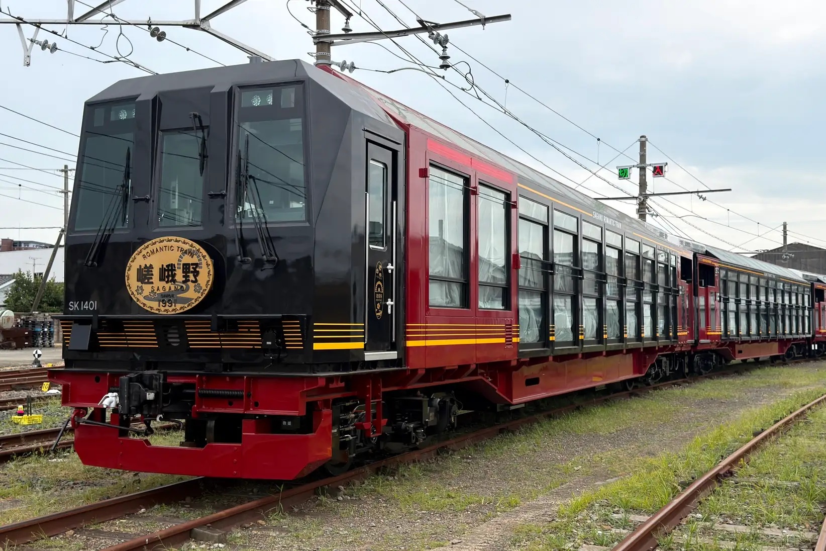 嵯峨野トロッコ新型車両